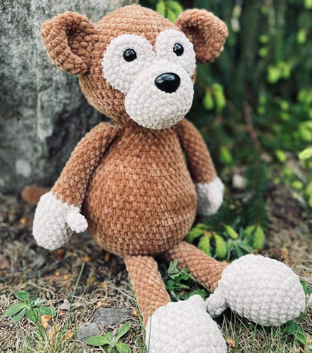 Rankų darbo beždžionė „Léo“